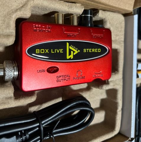  Box Live Stereo S779 V2 Vừa Sạc Vừa Live - Điều Chỉnh Âm Lượng 