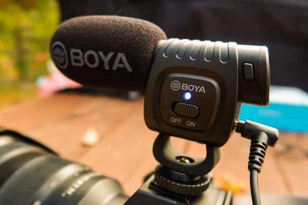 Boya BY-BM3011 Mic thu âm máy ảnh giá tốt
