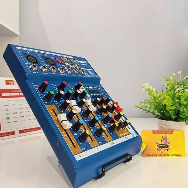Combo Hát Live Mixer Yamaha F4 Pro Và Micro Takstar PC K200