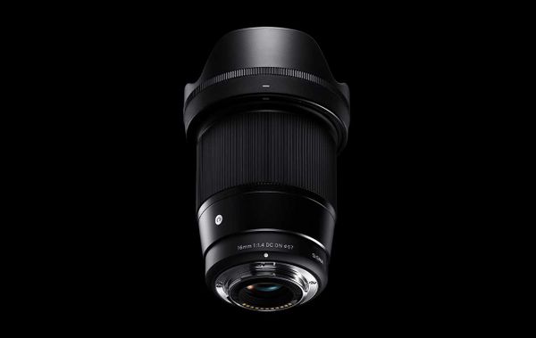 Lens sigma 16mm F1.4 Bắt nét tự động