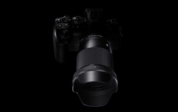 Lens sigma 16mm F1.4 Bắt nét tự động