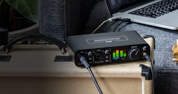 Combo Thu Âm MOTU M2 Và Micro Takstar Tak55