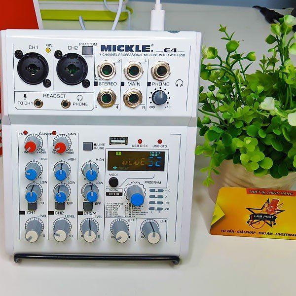 Combo Hát Live Mixer Mickle E4 Và Micro Takstar PC-K200