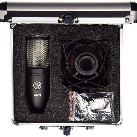 Combo Thu Âm Behringer UMC22 Và Micro AKG P220 - Phụ Kiện Xịn