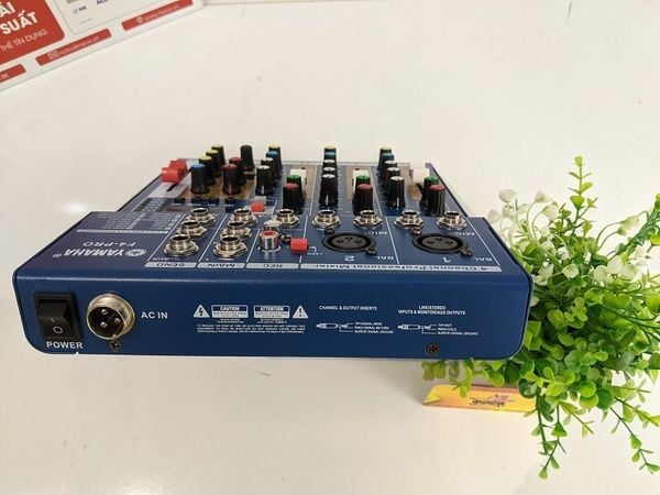 Mixer Yamaha F4 Pro Karaoke Livetream