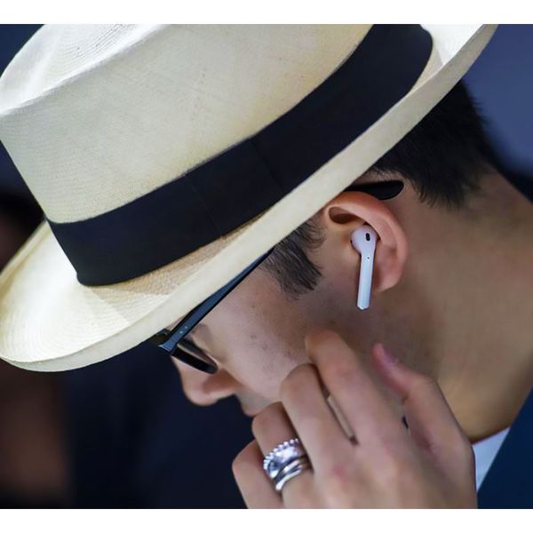 TAI NGHE BOROFONE BE30 KẾT NỐI TỰ ĐỘNG VỚI IPHONE- EARPODS