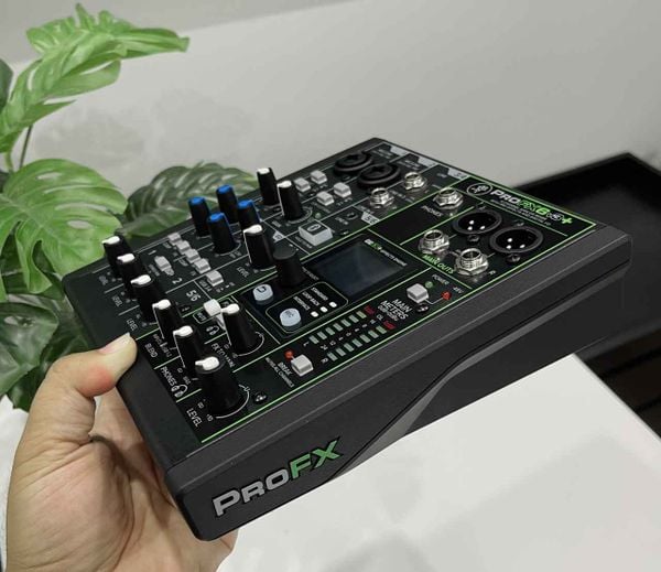 Mixer Mackie Pro FX6 V3 Plus mixer hỗ trợ bluetooth bản mới nhất 2024