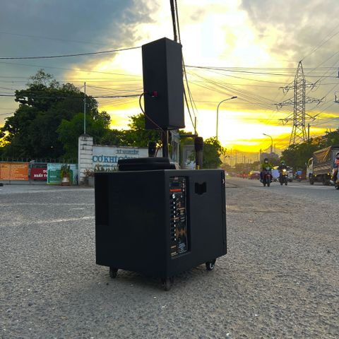 Loa Kéo Karaoke Bass 40cm K2012