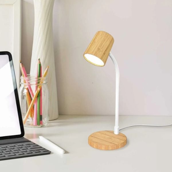  Đèn bàn tre thân thiện với môi trường GST016W 