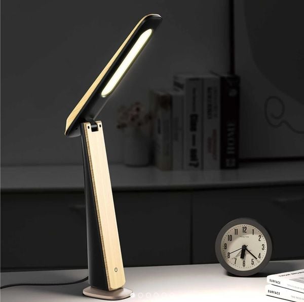  Đèn bàn làm bằng tre thân thiện với môi trường GST017B 