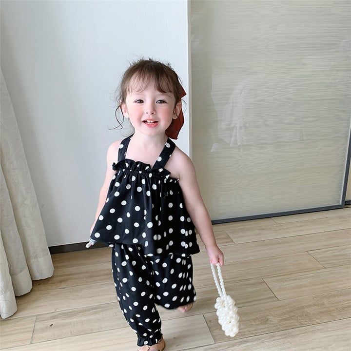 Bộ đồ mùa hè cho bé gái LOBY thiết kế áo dây thoáng mát B0103002