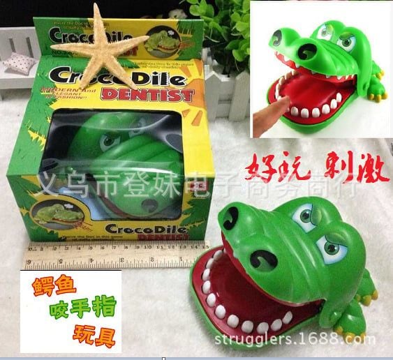 Cá sấu đồ chơi bấm răng để cắn ngón tay D0108039