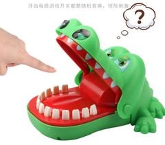 Cá sấu đồ chơi bấm răng để cắn ngón tay D0108039