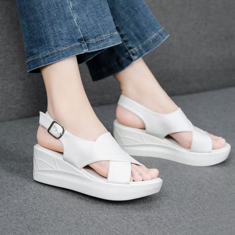 Sandal đế xuồng siêu nhẹ 5cm kiểu dáng trẻ trung sành điệu L918