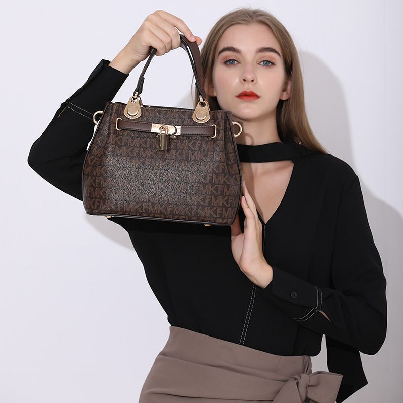Túi Xách Thời Trang