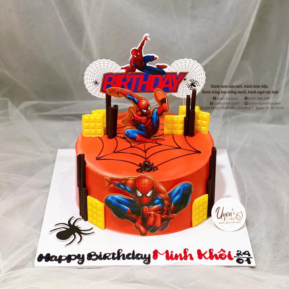 PK049  Bánh sinh nhật người nhện độc lạ cho bé trai