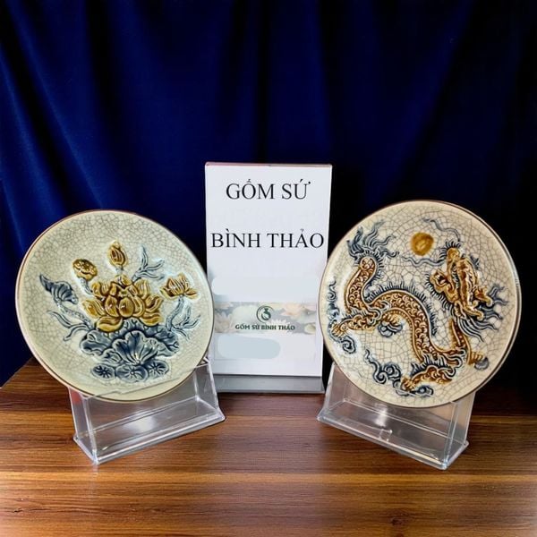  Đĩa trầu cau Men rạn đắp nổi PA 