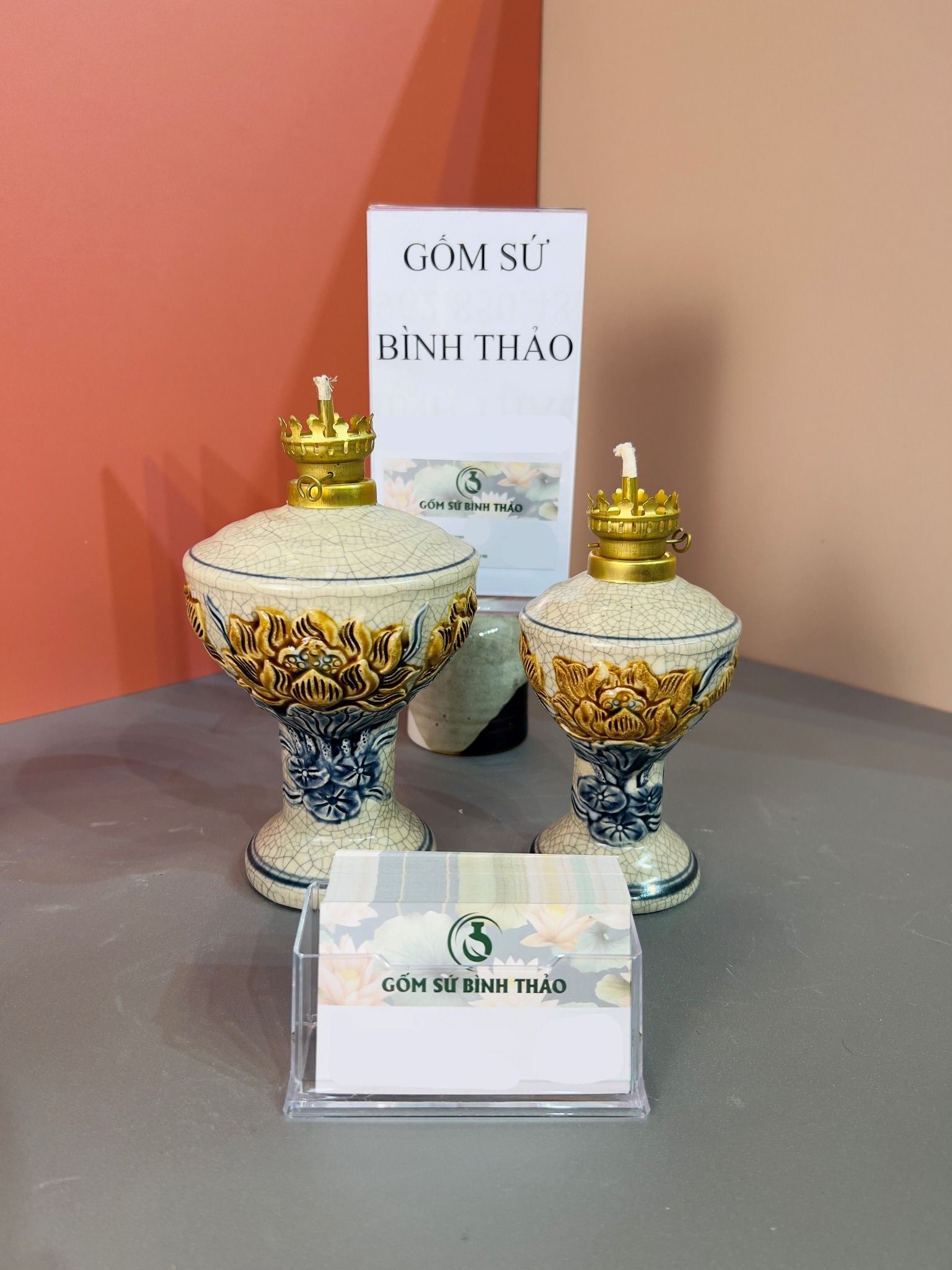  Đèn dầu Vuông Rồng / Sen Men rạn Đắp nổi PA 