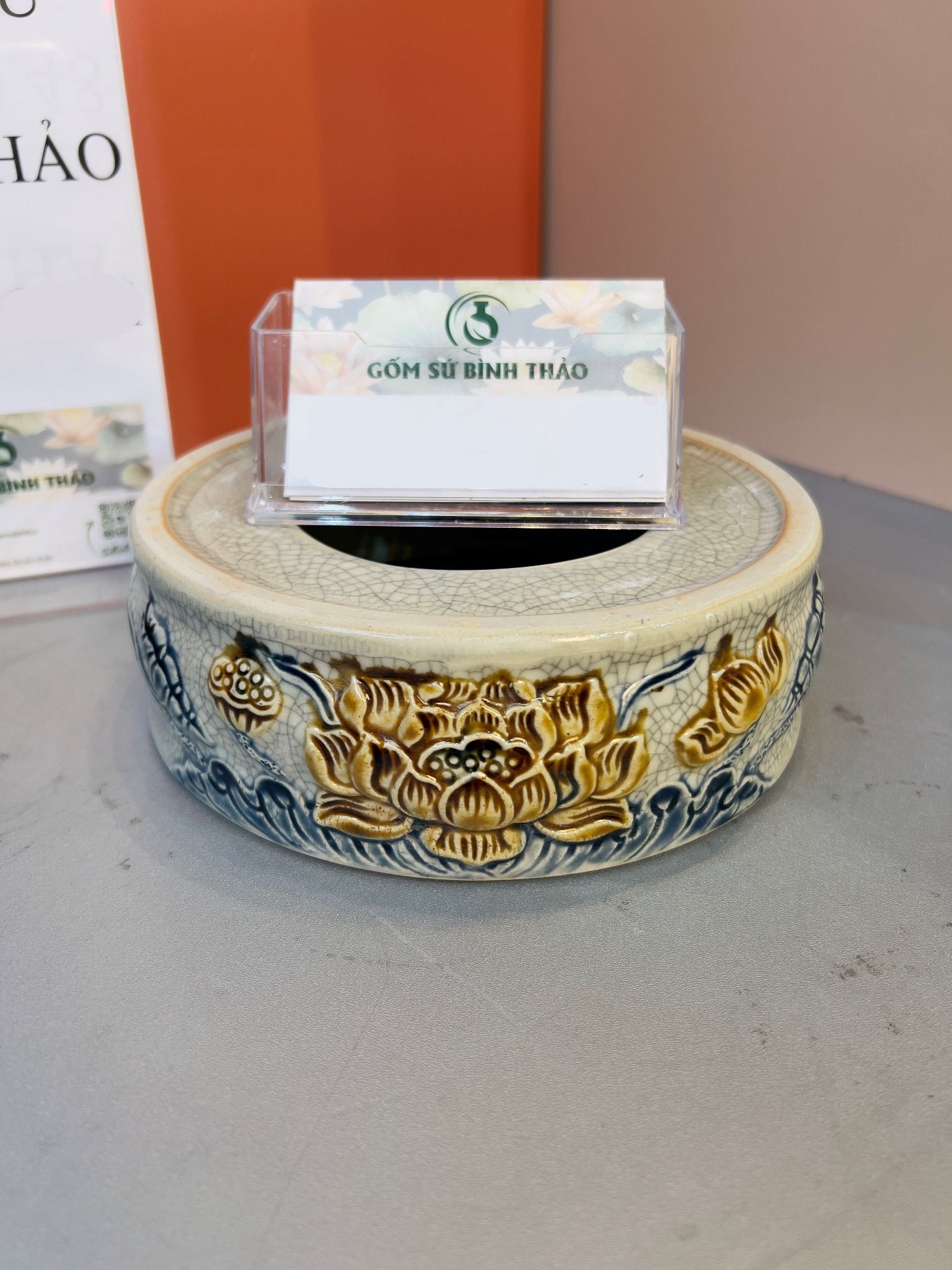  Chân đế Bát hương Sen Men rạn Đắp nổi PA 