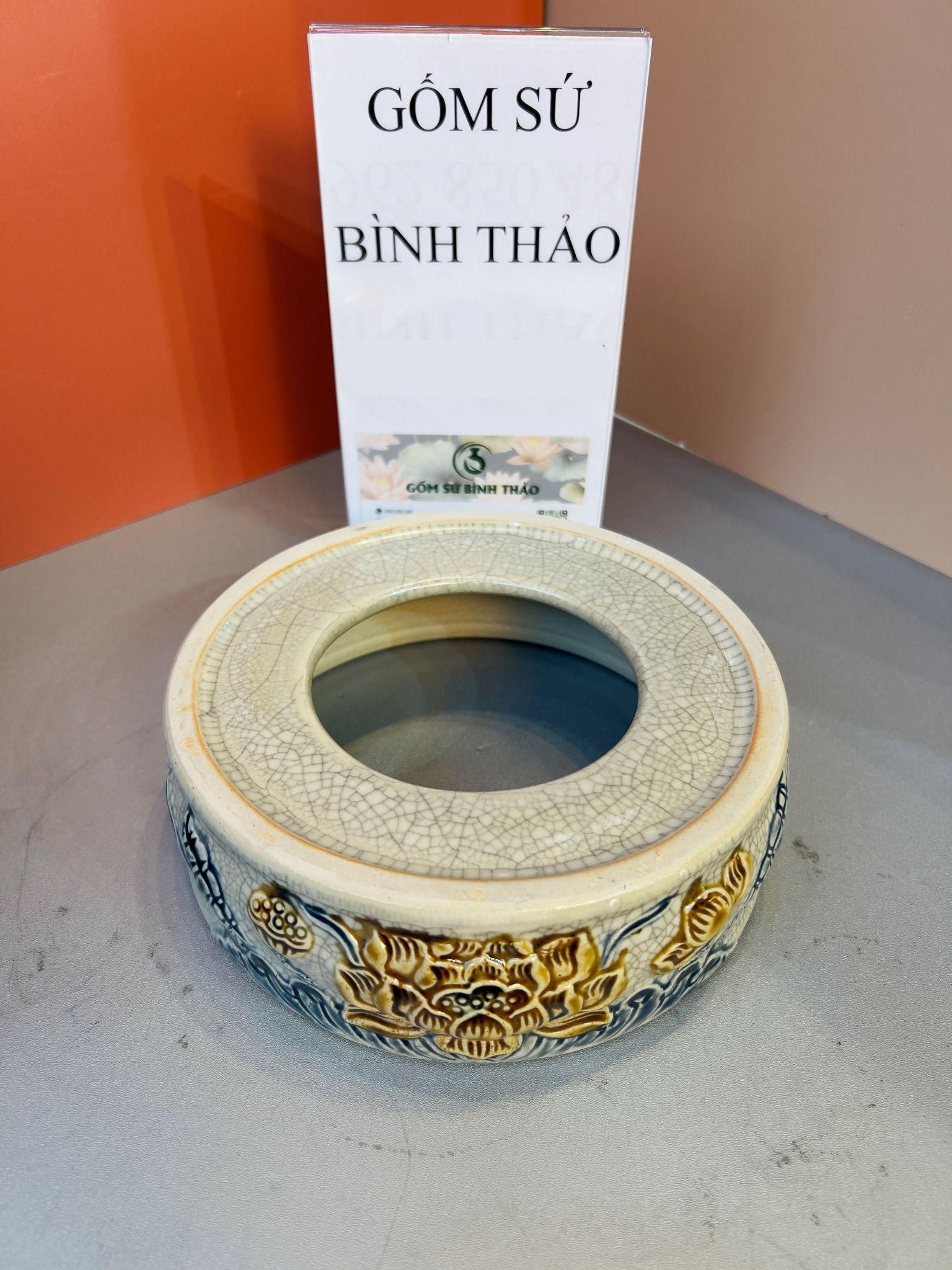  Chân đế Bát hương Sen Men rạn Đắp nổi PA 