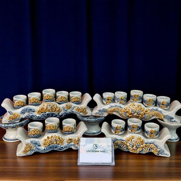  Bộ kỷ thờ dáng ngai men rạn đắp nổi Bát Tràng 