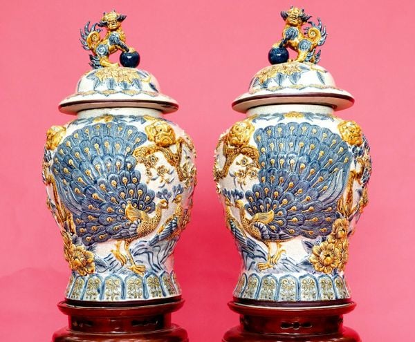  Chóe Công đào 25L Men Họa tiết nổi - Gốm Nghệ nhân Bát Tràng HN 