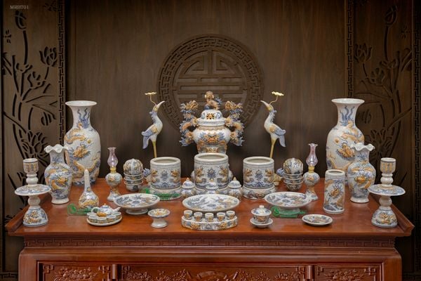  Bộ thờ Ngũ sự Cao cấp Gốm sứ Bát Tràng Men rạn Đắp tay thủ công - Hàng chuẩn Nghệ nhân MRBT01 