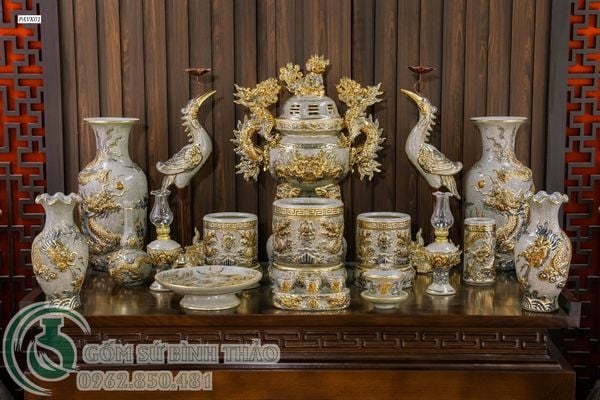  Ban thờ Men Rạn đắp nổi Vẽ Vàng 24K Cao cấp Bát Tràng hàng Nghệ nhân PAVK01 