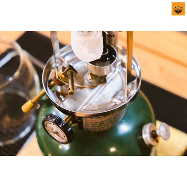 Đèn măng xông Coleman Vintage Single Mantle 201 Kerosene Green Lantern Date1981 ( Used )