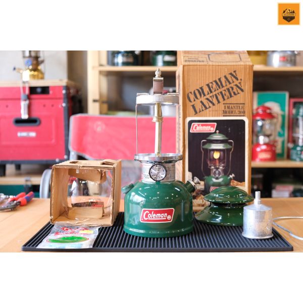 Đèn Măng Xông Coleman 200A Lantern Green Date 7/1981