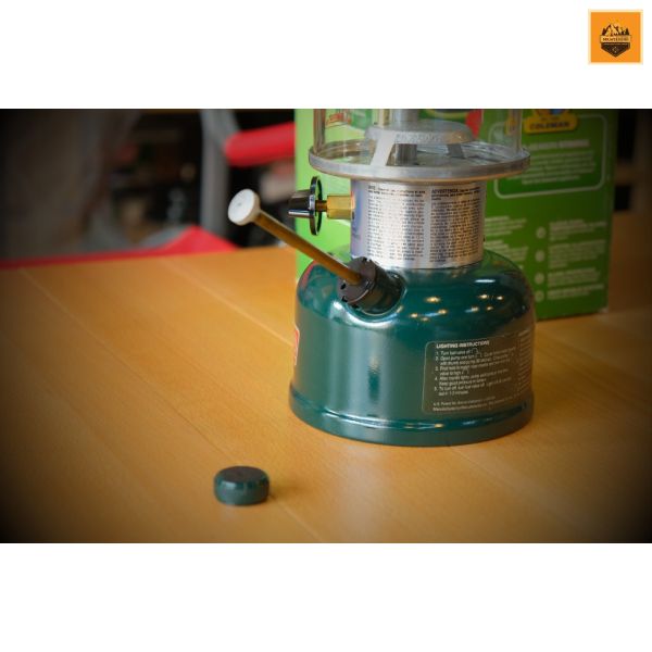 Đèn Măng Xông Coleman Clasic Adjustable Mantle Lantern 286A Date 2001