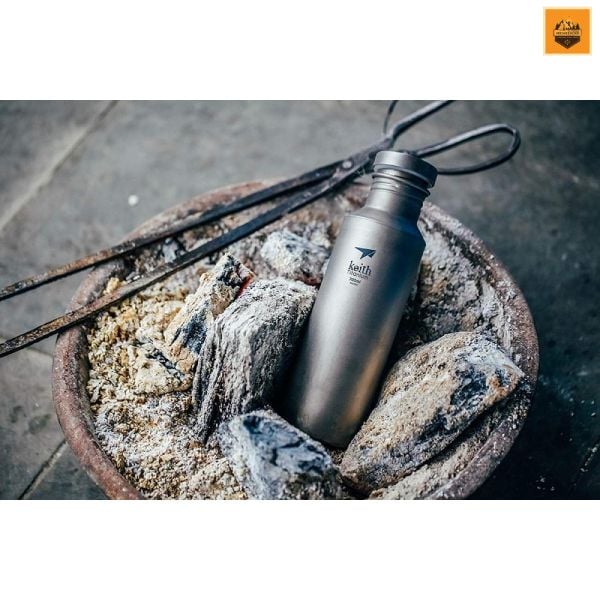Bình Nước Keith Titanium Sport Bottle 700 ml Ti3032
