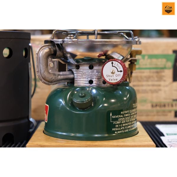 Bếp Đơn Nhiên Liệu Coleman Vintage Stove 502 Date 1966 kèm Lò Sưởi  ( Used )