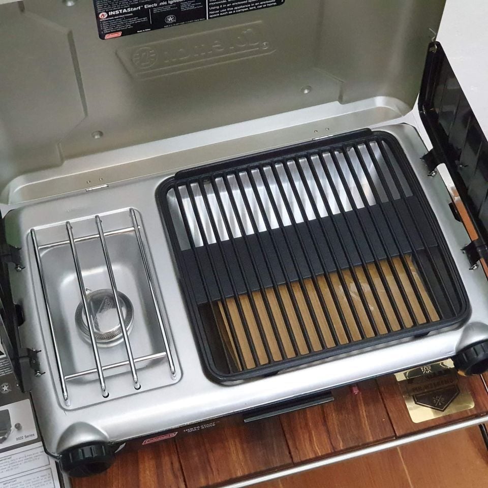 Bếp Gas Coleman Combo Grill/Stove 2020 Mr.Weekend Camping House