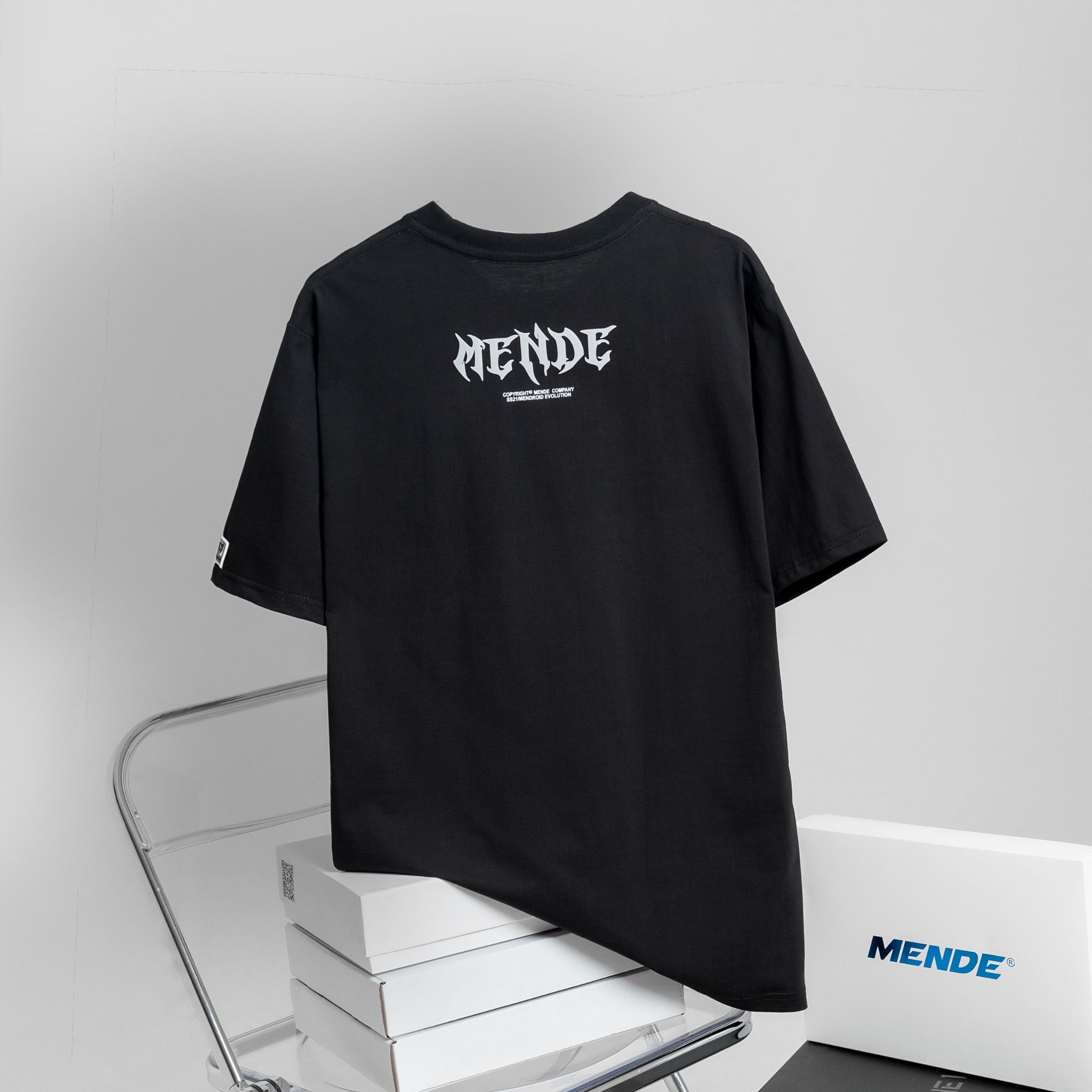  Menbot Tee 