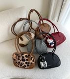  TÚI ĐEO VAI CEMMERY - PEBBLE BAG 