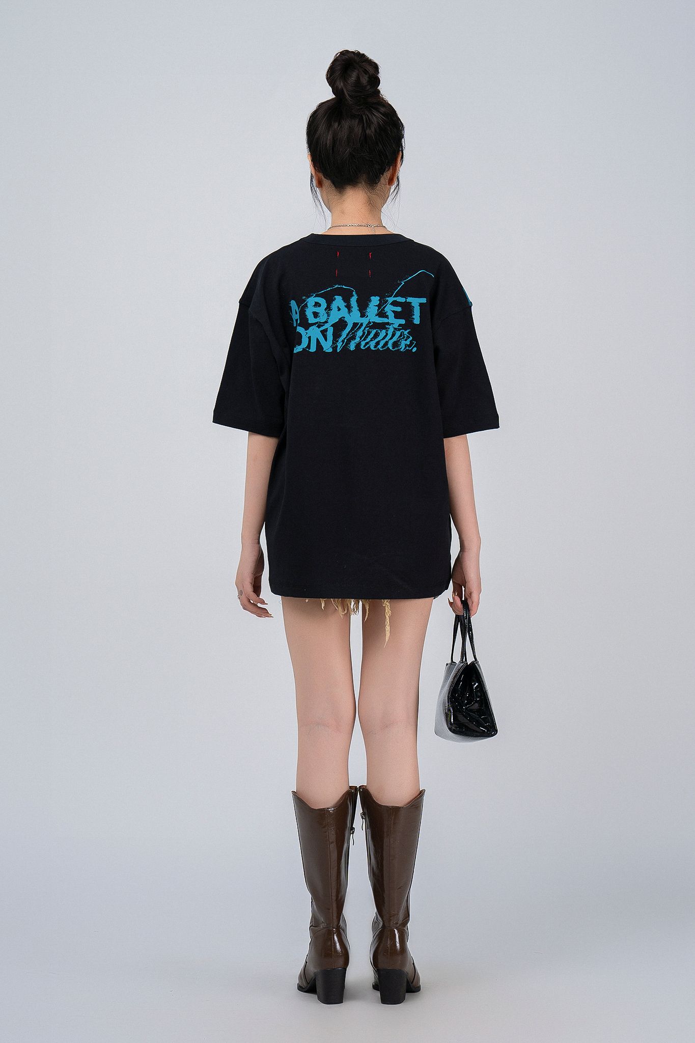  GUIDER® THE SWAN FORM BOXY TEE 