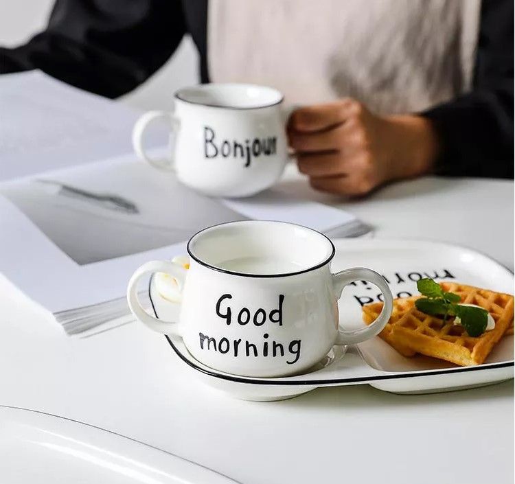 Bộ đĩa và chén súp ăn sáng