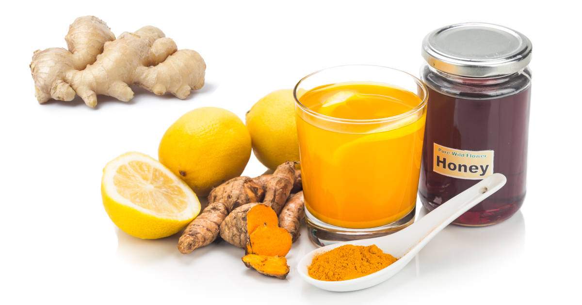 cách-dùng-tinh-bột-nghệ-đắp-mặt-1