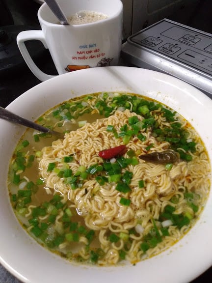 Ngộ nghĩnh tranh vẽ Mì tôm Việt Nam làm điên đảo cộng đồng mạng  Acecook  Việt Nam