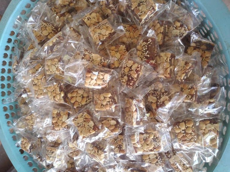 MỨT KHÓM (THƠM, DỨA) TÂN PHƯỚC TIỀN GIANG