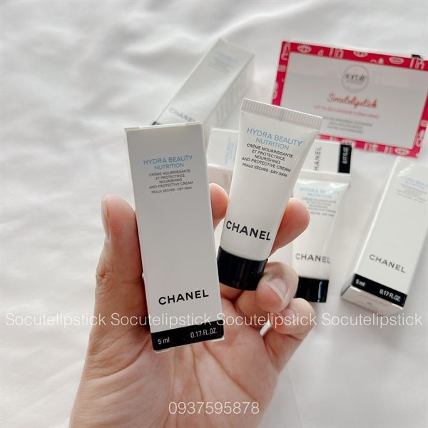 Kem dưỡng Chanel Hydra Beauty Nutrition Dry Skin Mini 5ml – Mỹ Phẩm Socutelipstick Chính Hãng Kem dưỡng Chanel Hydra Beauty Nutrition Dry Skin Mini 5ml – Mỹ Phẩm Socutelipstick Chính Hãng