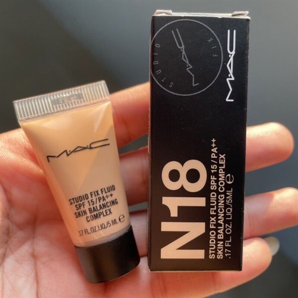  Kem Nền Kiềm Dầu MAC Studio Fix Fluid SPF 15 #N18 Mini 5ml (Tuýp) 