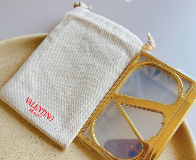  Gương Trang Điểm + Túi Dây Rút Valentino 9.5x6.2x0.6cm 