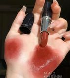  Son Môi MAC Lustreglass Lipstick 549 PDA Màu Đỏ Đất 