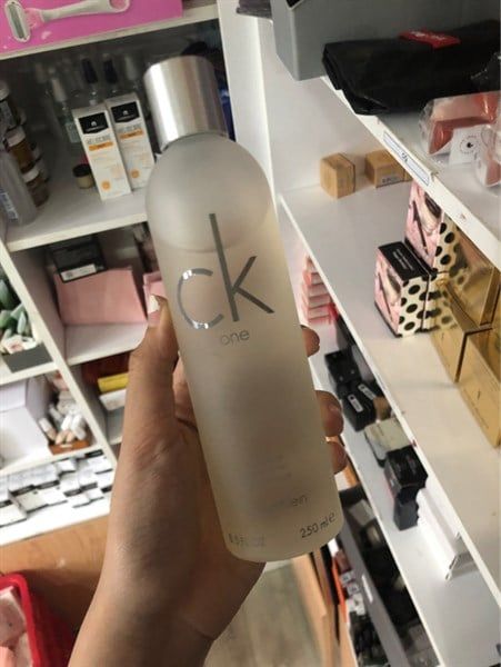  Sữa tắm CK One 250ml 