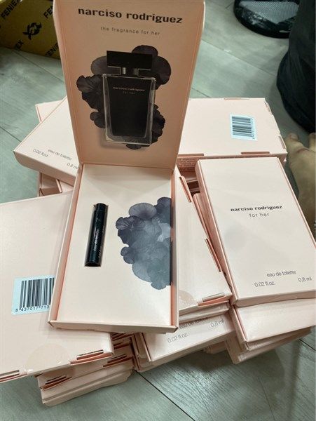  Vial Nước Hoa Narciso For Her EDT 0.8ml - BOX ĐẸP 