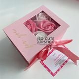  Hộp Quà Màu Hồng 4 Hoa Mix Thắt Nơ (Son Ngắn) 