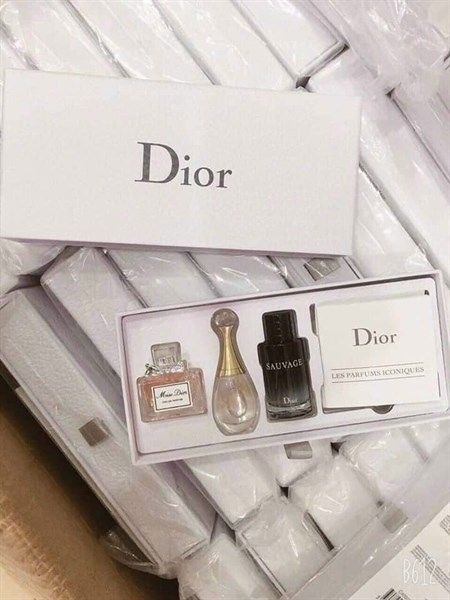 Set Nước Hoa Dior Mini 4 Chai Nữ Hộp Trái Tim