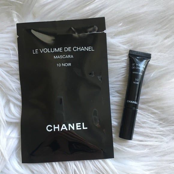 Mascara Chanel Le Volume Revolution De Mini 1.0 gr – Mỹ Phẩm